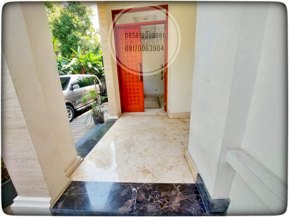 Disewa Rumah Cocok untuk Kantor Lokasi Strategis di Kebayoran Baru