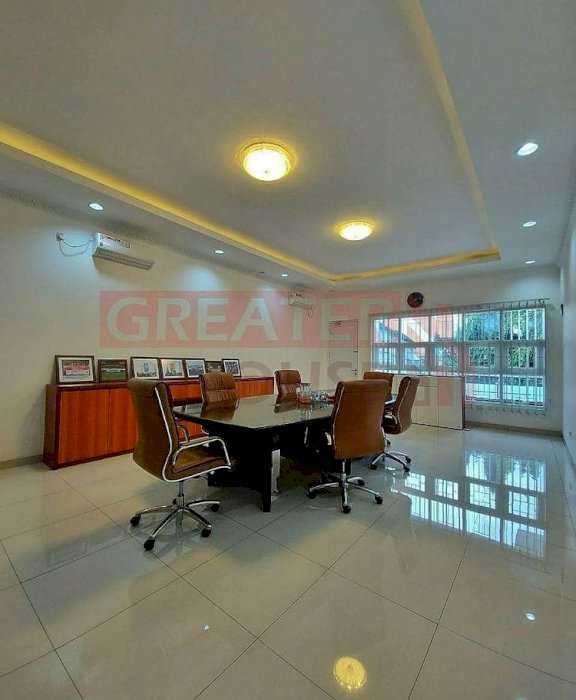 DIJUAL RUMAH 2 LANTAI COCOK UNTUK KANTOR DAERAH JAKARTA SELATAN
