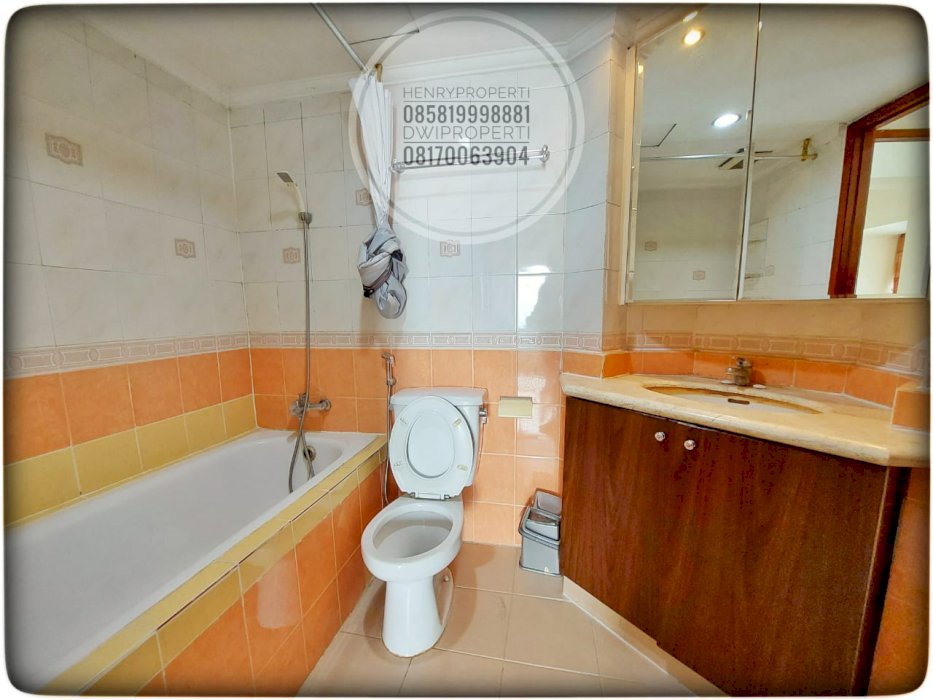 Dijual Taman Anggrek Condo Unit 2+1BR Harga Termurah City View