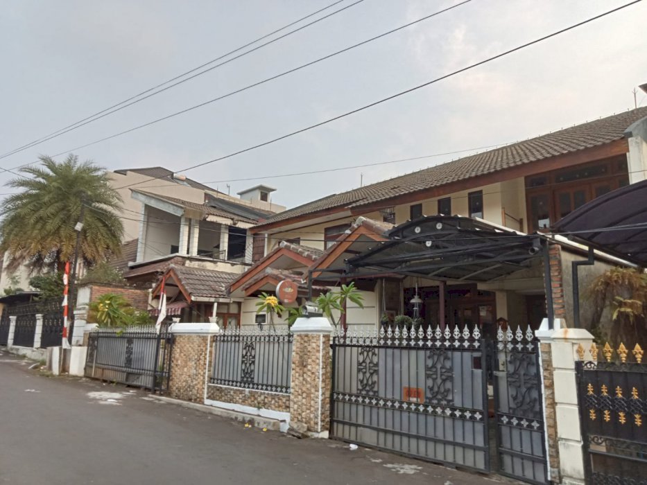 di Tanah Kusir !!! Rumah  ini bagus banget loh. Siap Huni,