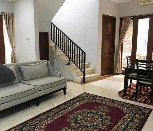 Disewakan Rumah minimalis modern styl siap huni area Pejaten