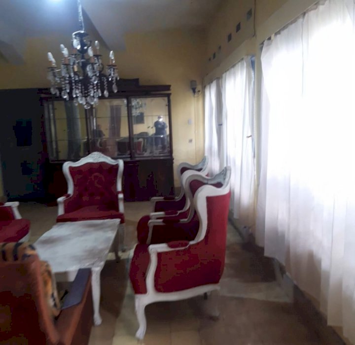 DIJUAL RUMAH TUA DAERAH STRATEGIS DAN ASRI - PURWAKARTA