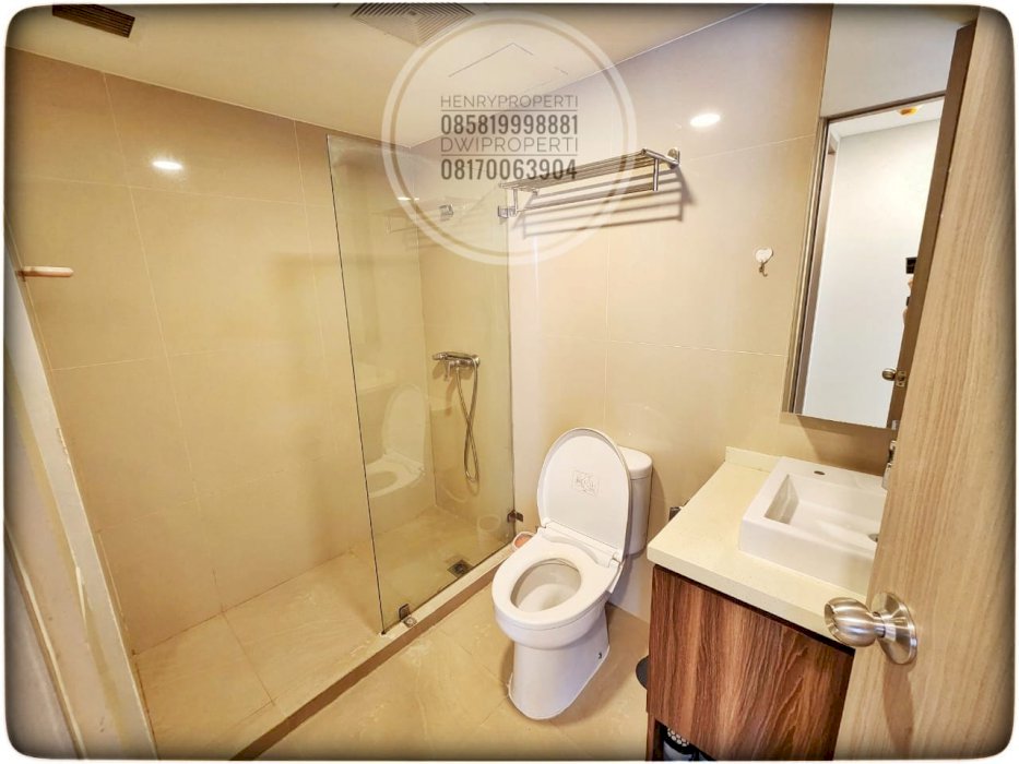 Disewa Taman Anggrek Unit 2+1BR Full Furnish Renov Mid Fl