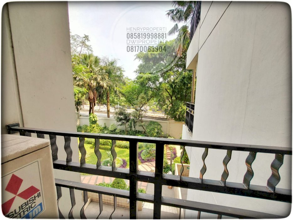 Dijual Permata Hijau Residence Unit 3+1 Pool Fl Pool View