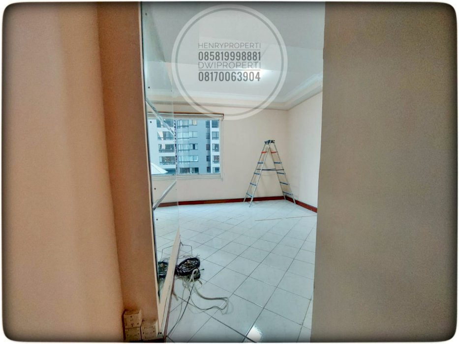 Dijual Taman Anggrek Condominium Unit 2+1BR Semi Furnish Garden View