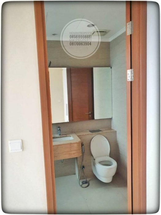 Disewa Taman Anggrek Residence Unit Condo 3BR Low Fl Semi Furnish