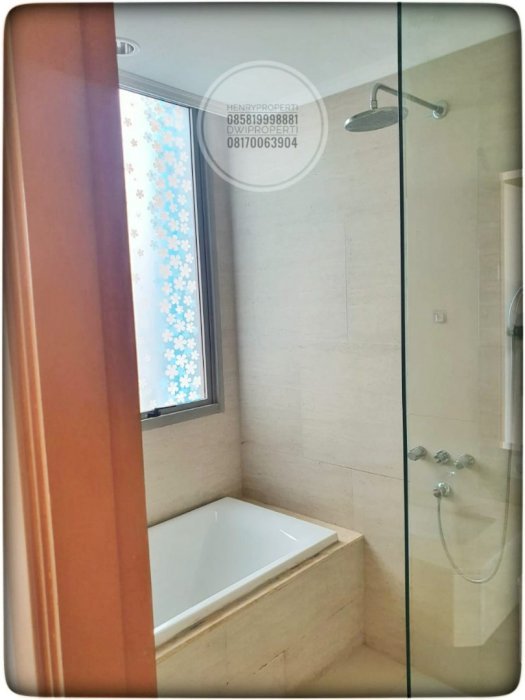 Disewa Taman Anggrek Residence Unit Condo 3BR Low Fl Semi Furnish