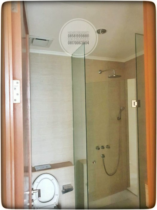 Disewa Taman Anggrek Residence Unit Condo 3BR Low Fl Semi Furnish