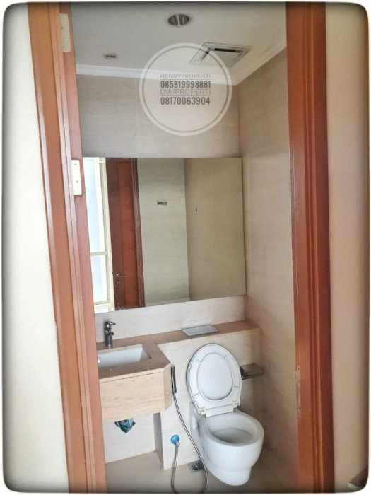 Disewa Taman Anggrek Residence Unit Condo 3BR Low Fl Semi Furnish