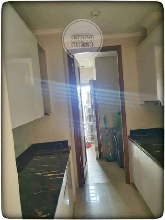 Disewa Taman Anggrek Residence Unit Condo 3BR Low Fl Semi Furnish