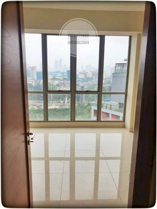Disewa Taman Anggrek Residence Unit Condo 3BR Low Fl Semi Furnish