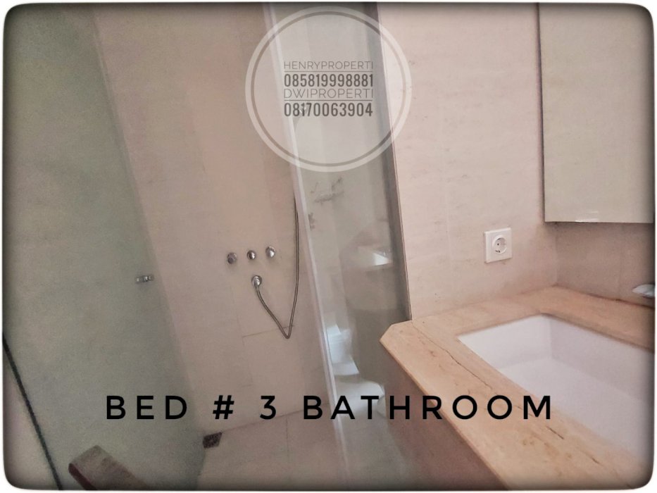 Disewa Taman Anggrek Residence Unit Condo 3+1BR Low Fl  City View