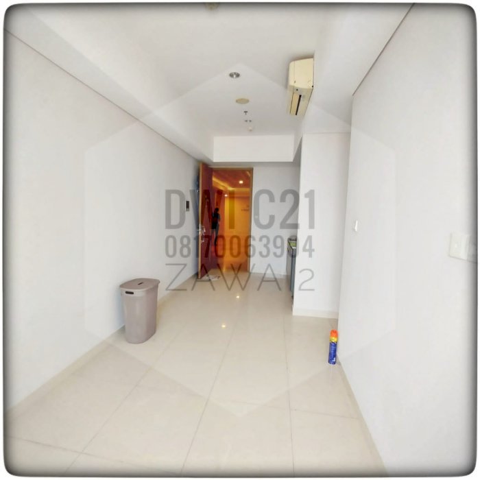 Disewa Taman Anggrek Residence 2BR Semi Furnish Best City View
