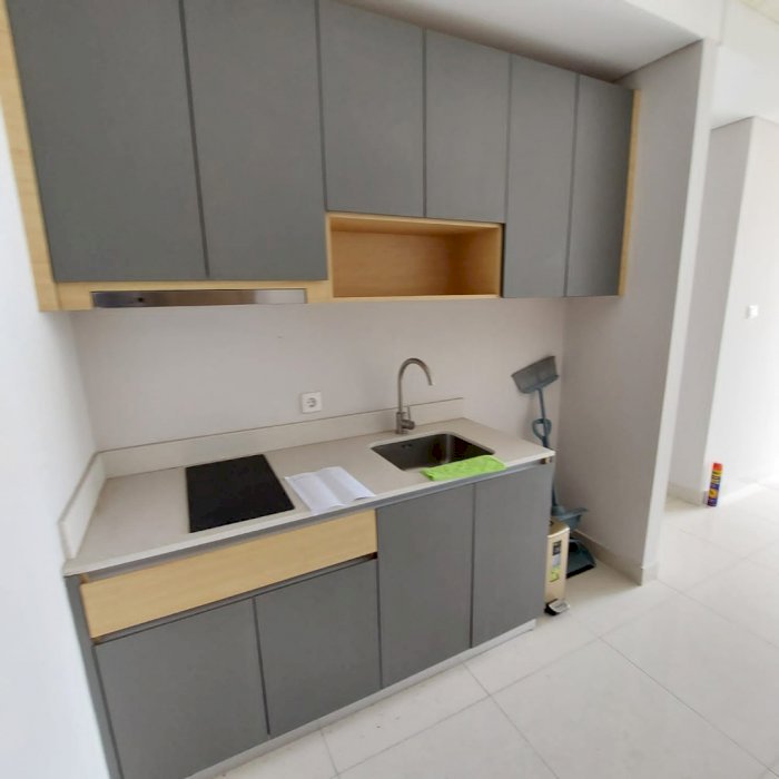 Disewa Taman Anggrek Residence 2BR Semi Furnish Best City View