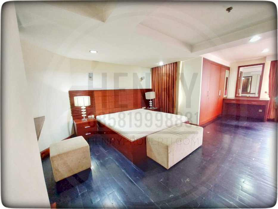 Taman Anggrek Condominium Unit Renov 2BR jadi 1BR Besar Ensuite Bath
