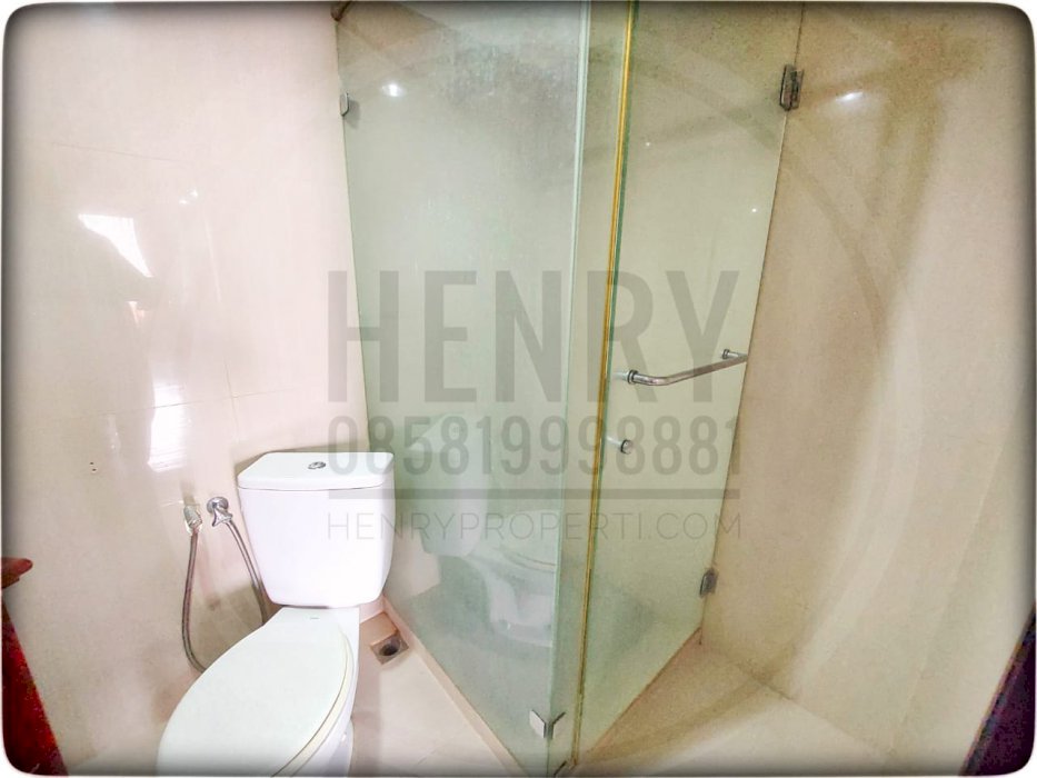 Taman Anggrek Condominium Unit Renov 2BR jadi 1BR Besar Ensuite Bath