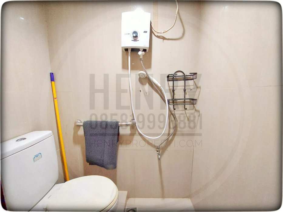 Taman Anggrek Condominium Unit Renov 2BR jadi 1BR Besar Ensuite Bath