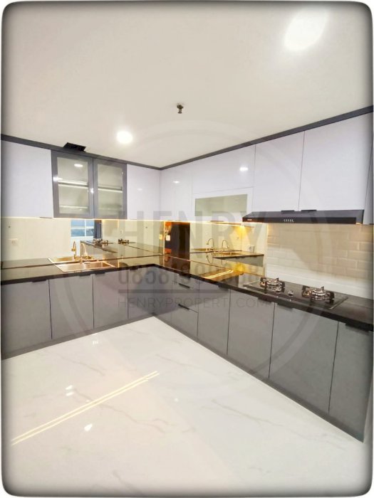 FOR SALE  Taman Anggrek Condominium Unit Sudut 2+1BR City View