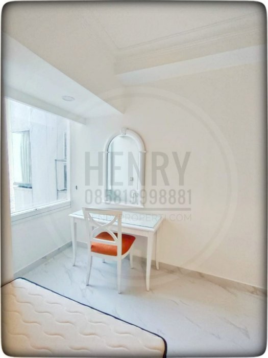 Dijual Taman Anggrek Condominium Unit Sudut 2+1BR