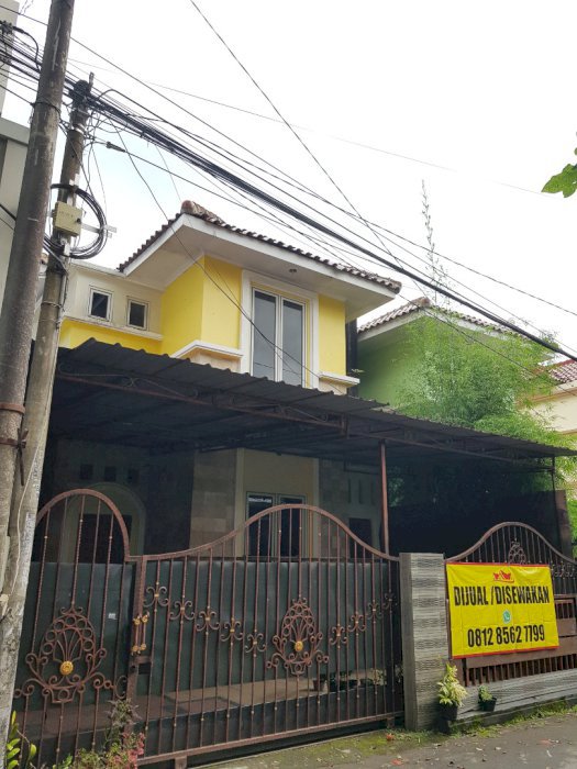 RUMAH AREA SETURAN RAYA DI JUAL DENGAN HARGA  MIRING UNTUK WARIS