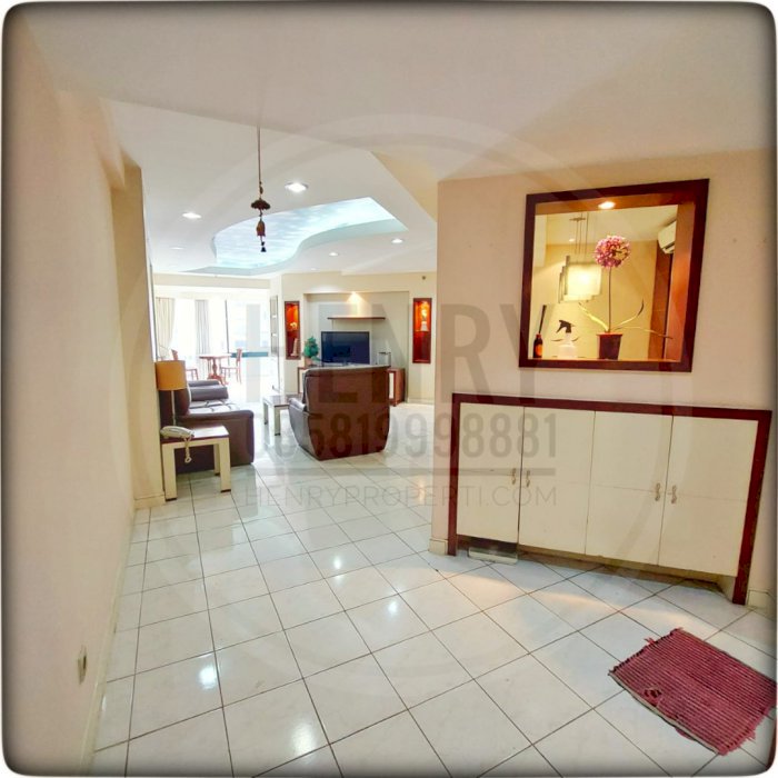 Taman Anggrek Condominium Unit Sudut 3+1BR Spesial Price