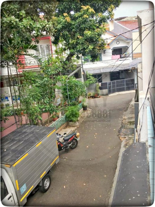 Dijual Rumah Tanjung Duren Depan Taman Harga Spesial Jarang Ada