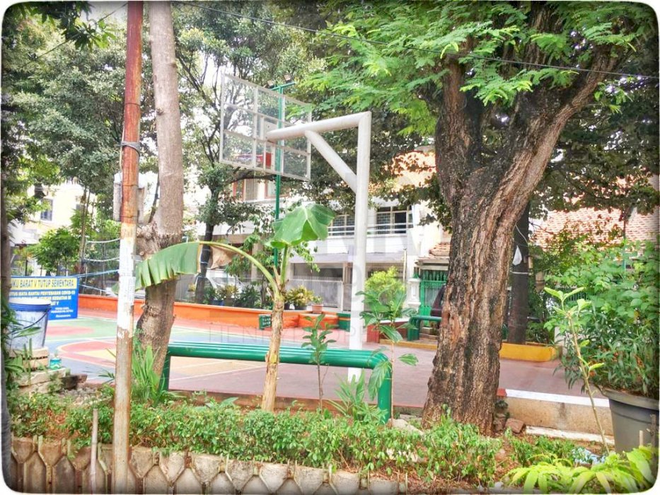 Dijual Rumah Tanjung Duren Depan Taman Harga Spesial Jarang Ada