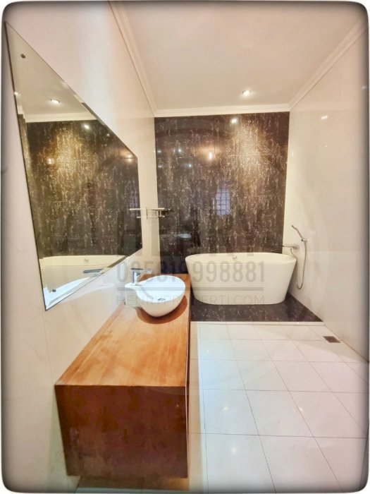 Disewa Rumah Pondok Indah 5+1BR Siap Huni Kencana Permai