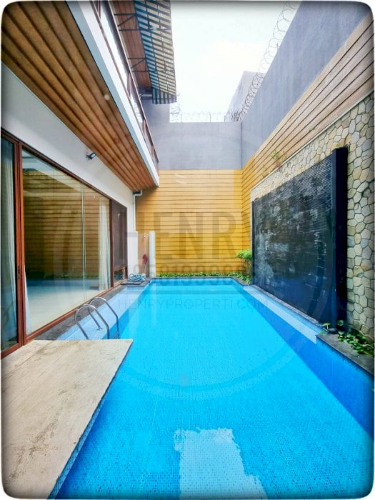 Disewa Rumah Pondok Indah Taman Kencana 4+1BR Sudah Renov