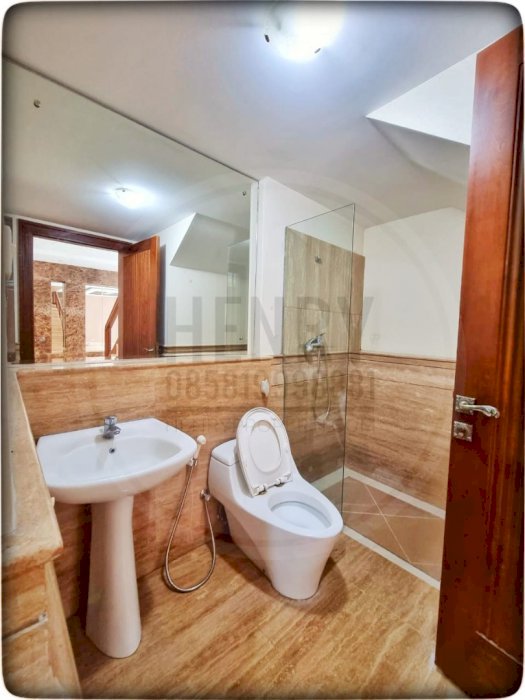 Disewa Rumah Pondok Indah Taman Kencana 4+1BR Sudah Renov