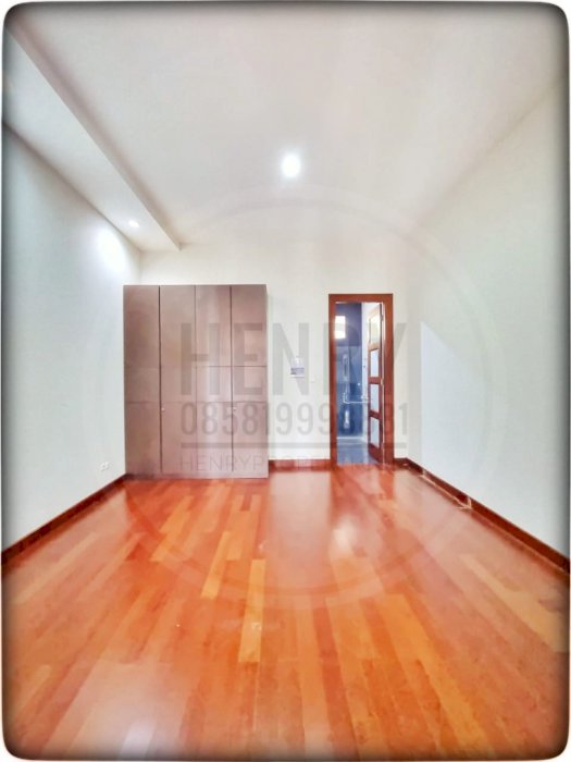 Disewa Rumah Pondok Indah Taman Kencana 4+1BR Sudah Renov