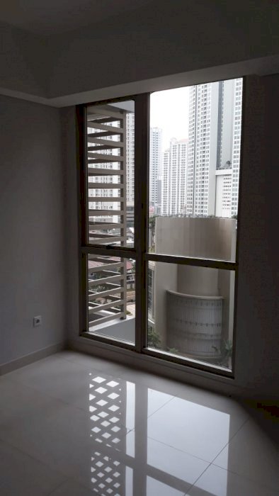Taman Anggrek Residence Unit 2BR POOL View Lantai Rendah