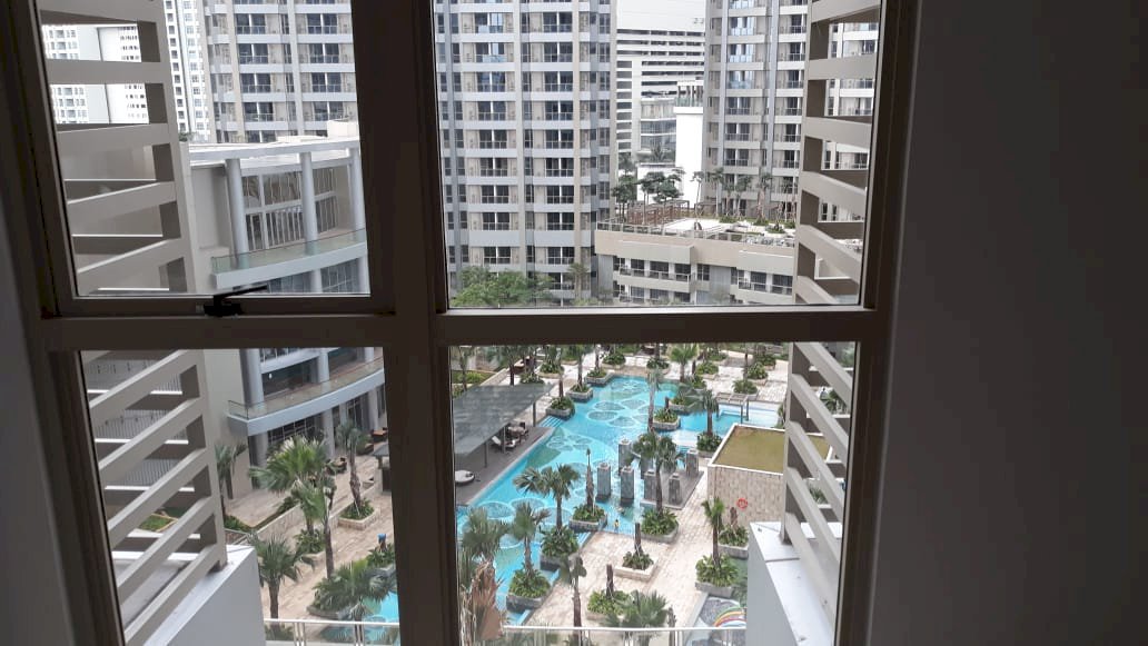 Taman Anggrek Residence Unit 2BR POOL View Lantai Rendah