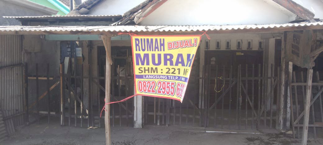 Duduk Sampeyan, Gresik. samping jalan raya, strategis!