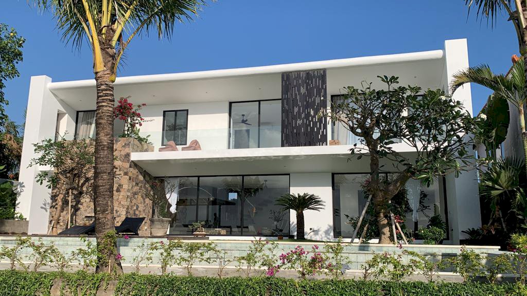 JUAL NEW LUXURY VILLA DI CEMAGI VIEW SAWAH GREEN ZONE