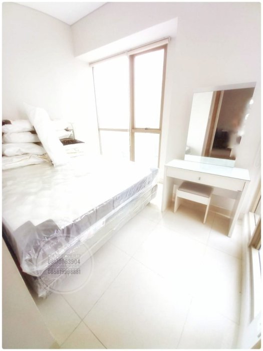 Disewa Taman Anggrek Residence Unit 2BR Low Fl Furnish Pool VieW