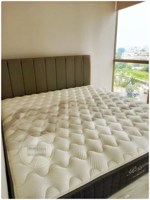 Disewa Taman Anggrek Residence Unit 2BR Low Fl Furnish Pool VieW