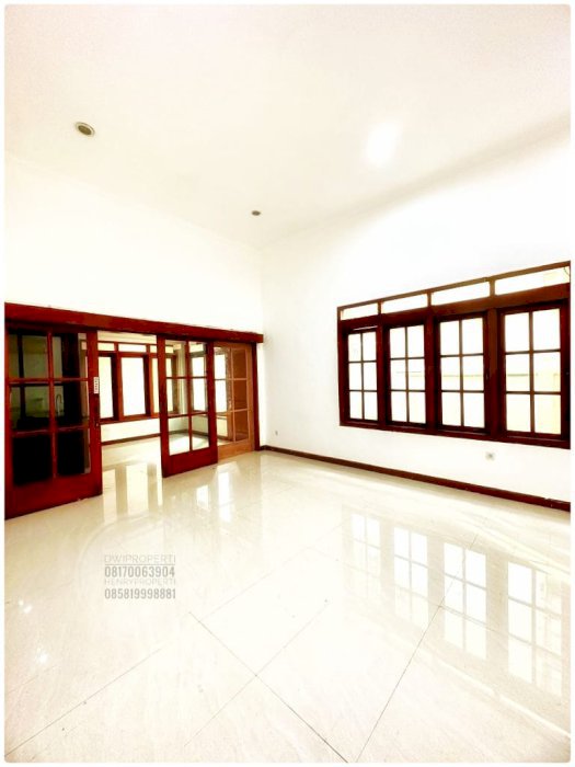 Disewa Rumah Menteng Cocok Buat Office Jarang Ada