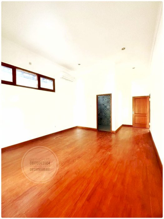 Disewa Rumah Menteng Cocok Buat Office Jarang Ada