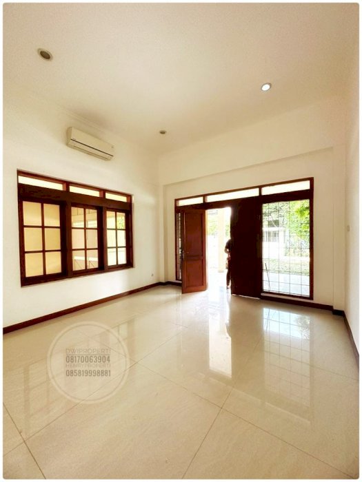 Disewa Rumah Menteng Cocok Buat Office Jarang Ada