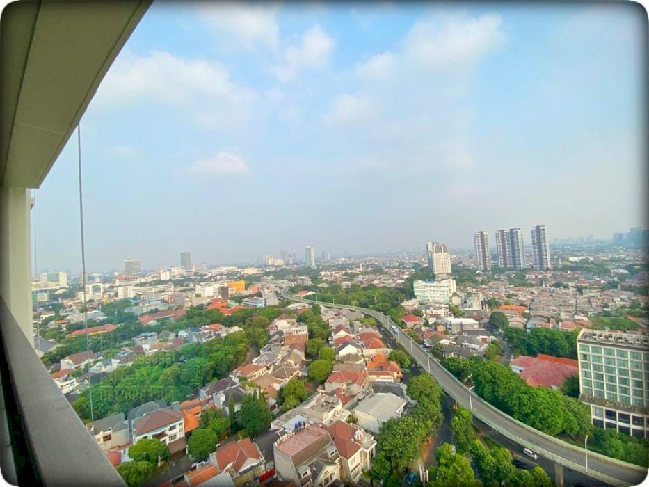 Disewa Pakubuwono Signature 4BR + 1 Study Mid Floor Best City View