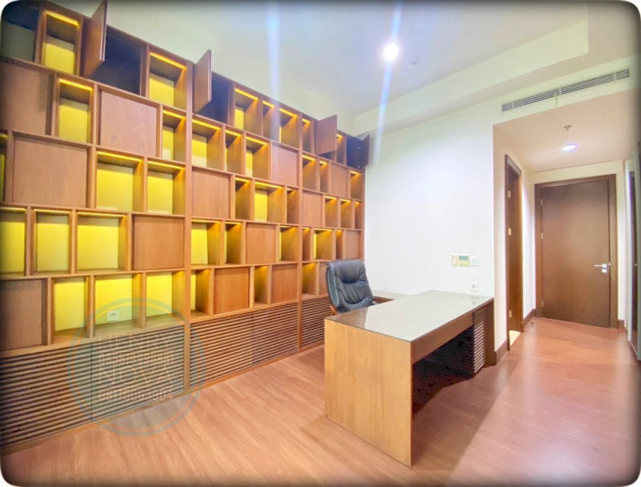 Disewa Pakubuwono Signature 4BR + 1 Study Mid Floor Best City View