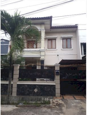 Rumah Bagus Siap Huni,  di Kembangan Jakarta Barat, Strategis