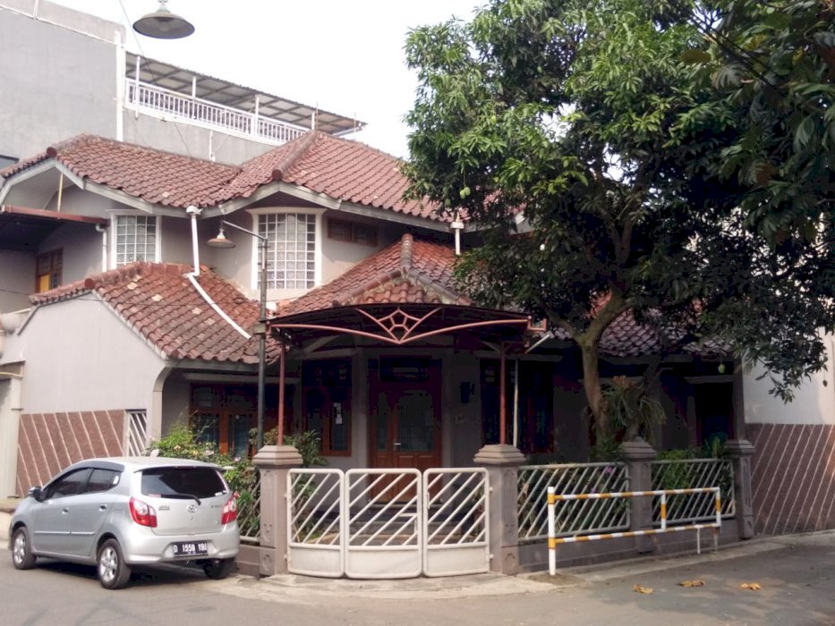 Rumah Asri 2 Lantai Siap Huni di Kopo, Bandung
