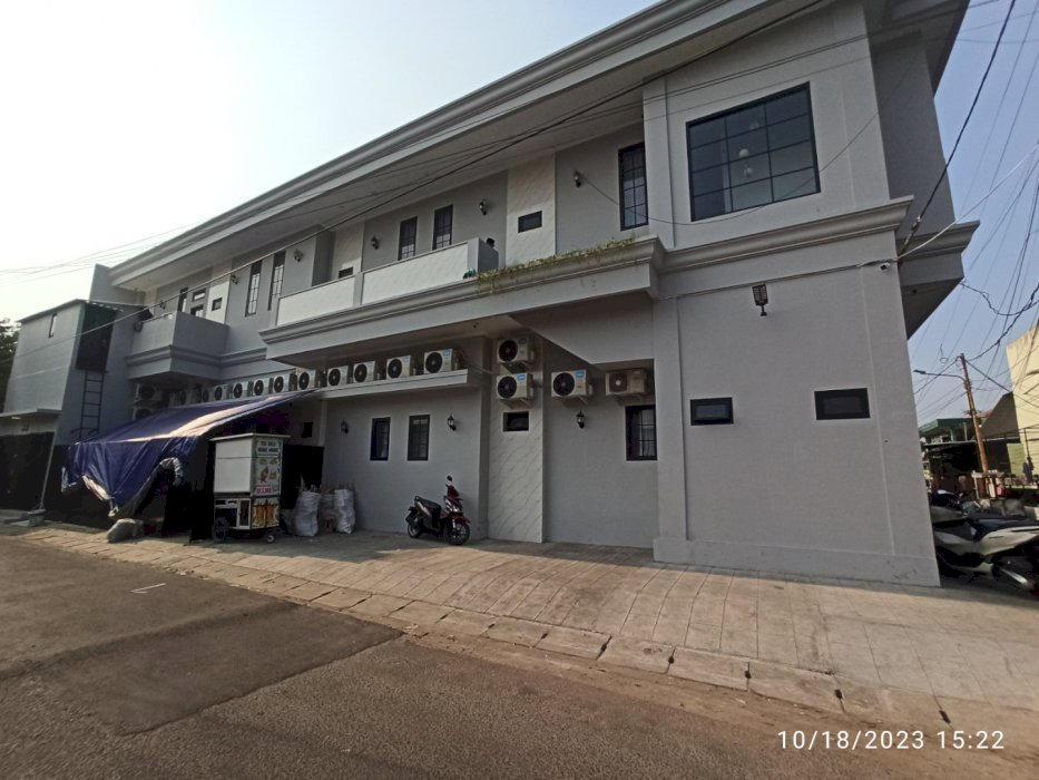 Bangunan 3in1 kost-kantor-kios masih baru kost sudah terisi 100%
