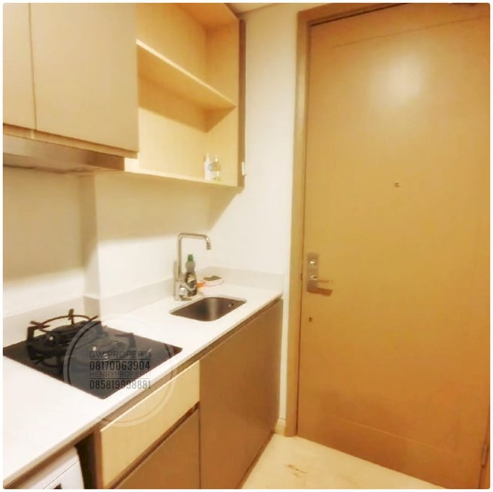 sewa Gold Coast Apartment Studio Full Furnish Lantai Tengah Best View
