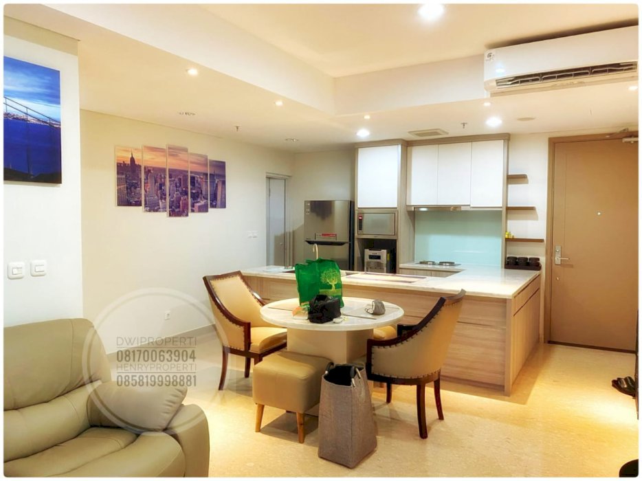 Gold Coast Apartment 2BR Full Furnish Lantai Tengah Best Sea View