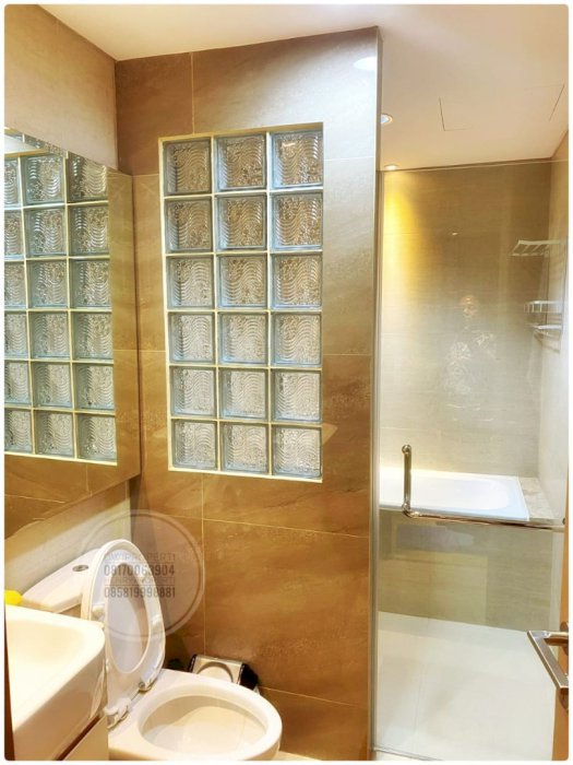 Gold Coast Apartment 2BR Full Furnish Lantai Tengah Best Sea View