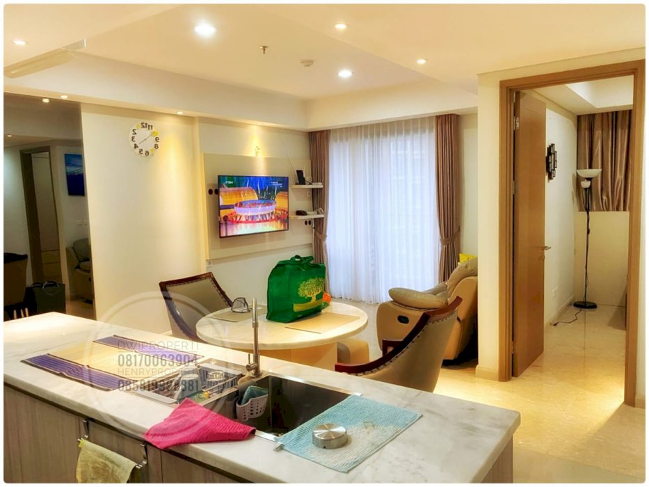 Gold Coast Apartment 2BR Full Furnish Lantai Tengah Best Sea View