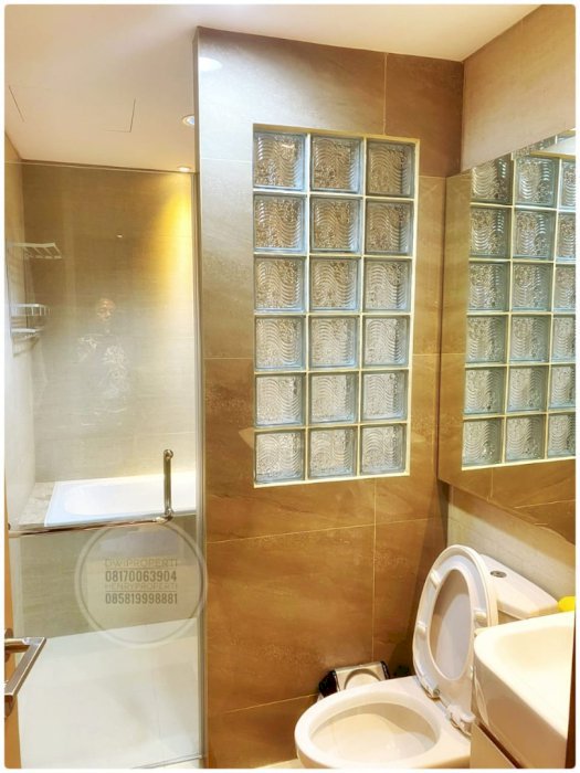 Gold Coast Apartment 2BR Full Furnish Lantai Tengah Best Sea View